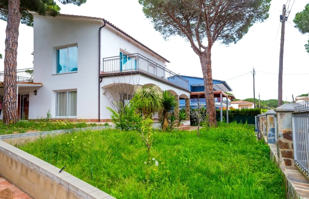 Encantadora villa con jardín de 5 dormitorios