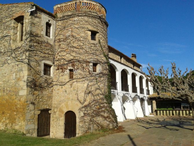 Piscina y zona de spa